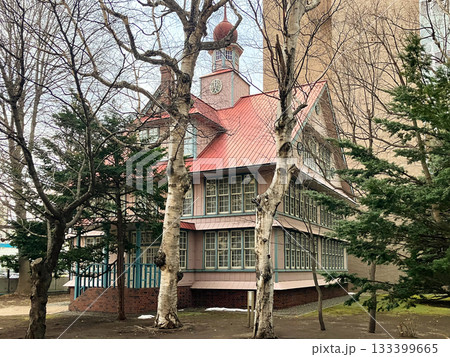 旧藤高等女学校校舎(キノルド記念館) 斜め側面 札幌市北区 秋 マックス・ヒンデル 旧藤高等女学校校舎(キノルド記念館) 斜め側面 札幌市北区 秋 マックス・ヒンデル 133399665