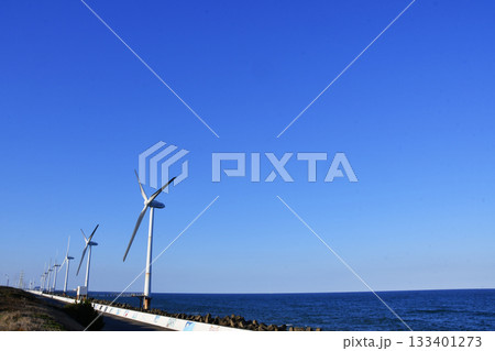 大型プロペ風車発電機_17 133401273