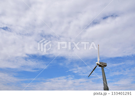 大型プロペ風車発電機_33 133401291
