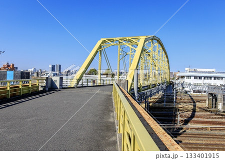 名古屋市、向野橋と名古屋駅のビル群の風景 名古屋市、向野橋と名古屋駅のビル群の風景 133401915