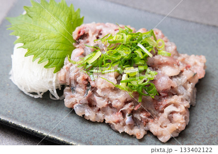 美味しいムロアジ刺し身 133402122