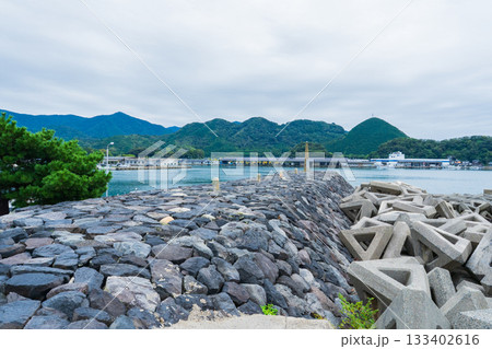 山口県萩市 恵美須ヶ鼻造船所跡の石造堤防 山口県萩市 恵美須ヶ鼻造船所跡の石造堤防 133402616
