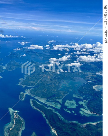 フィリピン「最後の秘境」と呼ばれるエルニド上空 133408396