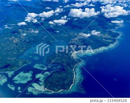 フィリピン「最後の秘境」と呼ばれるエルニド上空 133408528