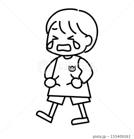 大泣きしながら歩く男の子の線画イラスト 133409161