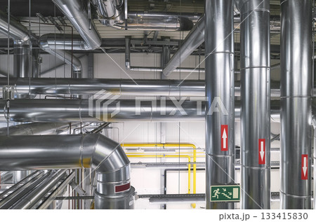 Heat and cooling pipe system in a heating plant. Heat and cooling pipe system in a heating plant. 133415830