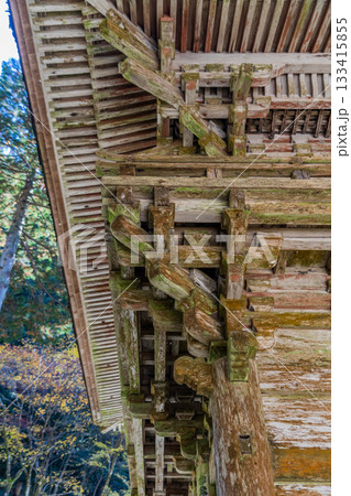 秋の両界山横蔵寺境内の景色 133415855