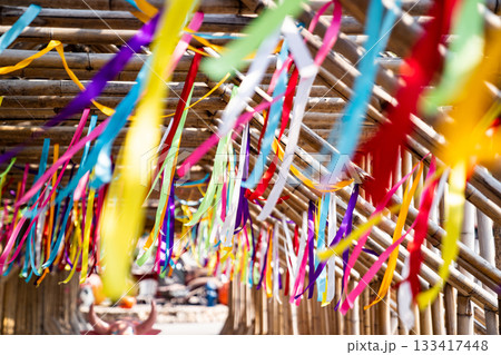 Ribbons in a range of hues The materials used to decorate the work path in accordance with different festivals are flapping in the wind. Ribbons in a range of hues The materials used to decorate the work path in accordance with different festivals are flapping in the wind. 133417448