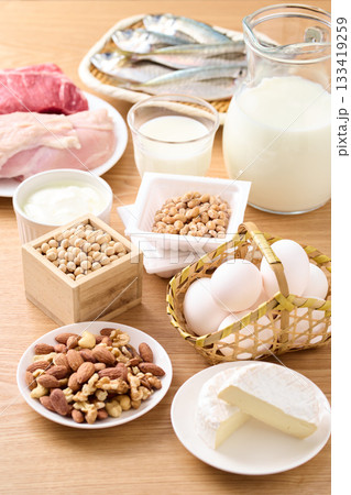 様々なタンパク質食材 133419259