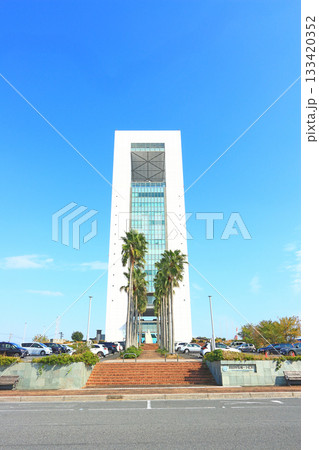 三重県四日市市、四日市港ポートビルの風景 133420352