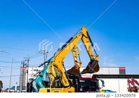 重機パワーショベル　レンタル 133420979