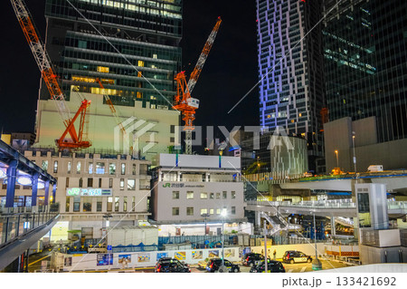 渋谷　工事　夜景　2022年7月 133421692