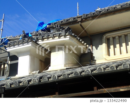 徳島県美馬市の脇城の城下町として栄えた町で伝統的建造物が建ち並び、うだつの町並みと呼ばれる脇町南町 133422490