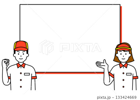 ホワイトボードで説明するファストフード店の店員 133424669