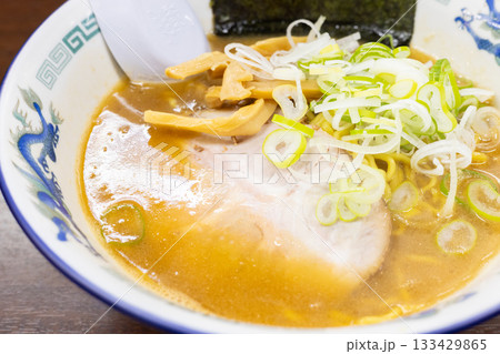 おいしい醤油とんこつラーメン 133429865