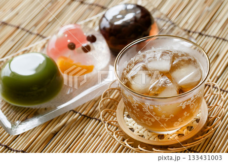 麦茶と水菓子 133431003