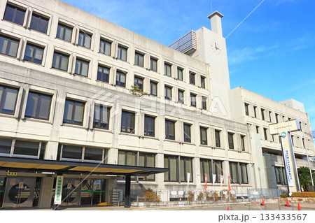 三重県桑名市、桑名市役所の風景 三重県桑名市、桑名市役所の風景 133433567