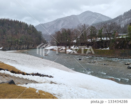 The view of landscape shirakawago river in winter The view of landscape shirakawago river in winter 133434286