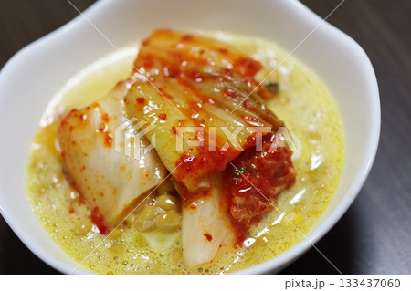 おいしいキムチ納豆 おいしいキムチ納豆 133437060