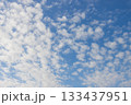 青い空と白い雲 133437951