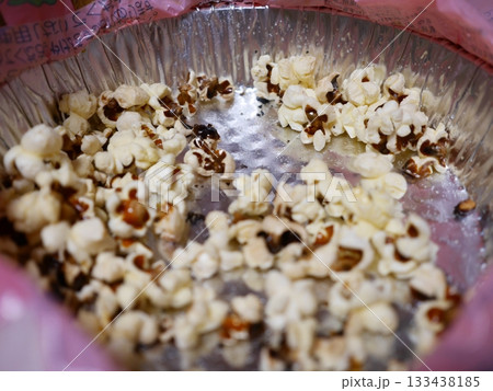 ポップコーン完成間近 133438185