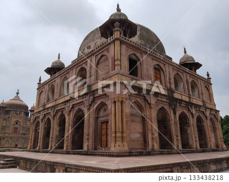Historical Mughal-era tomb of Khusrau Mirza in Khusro Bagh, Prayagraj, India, showcasing intricate sandstone architecture and Indo-Islamic design elements. 133438218