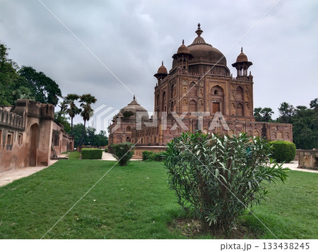Multiple Mughal-era tombs inside Khusro Bagh in Prayagraj showcasing royal mausoleums of Prince Khusrau, Shah Begum, and Nithar Begum with historic architecture. 133438245