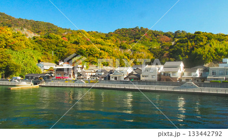 広島瀬戸内海の小島、似島のまちなみ 広島瀬戸内海の小島、似島のまちなみ 133442792