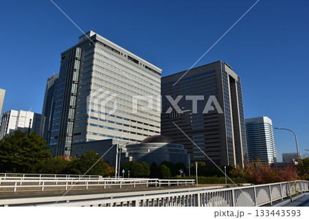 ＜千葉県＞ビジネス街の風景(海浜幕張) 133443593