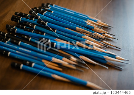 たくさんの鉛筆 たくさんの鉛筆 133444466