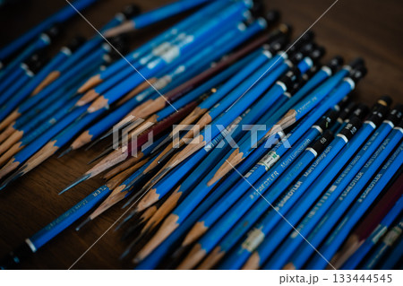 たくさんの鉛筆 133444545