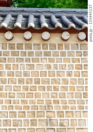 韓国ソウルにある宗廟のとても美しい風景 韓国ソウルにある宗廟のとても美しい風景 133445137