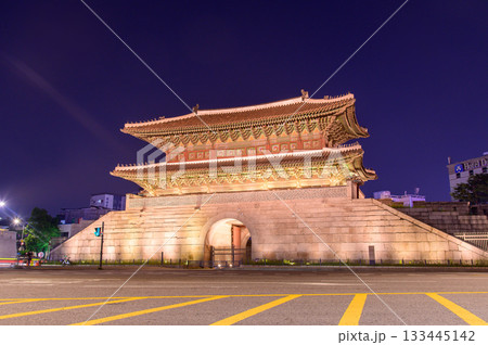 韓国ソウルにある東大門の風景 133445142