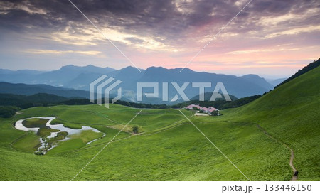 奈良県 曽爾高原の風景 奈良県 曽爾高原の風景 133446150