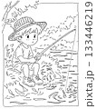 釣りをする少年2 白黒 133446219