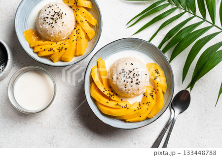 Mango Sticky Rice with coconut milk Mango Sticky Rice with coconut milk 133448788