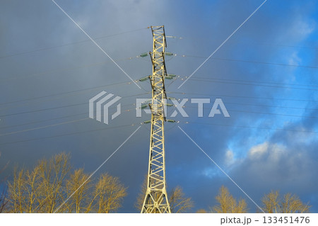 Electricity power line transmission tower Electricity power line transmission tower 133451476