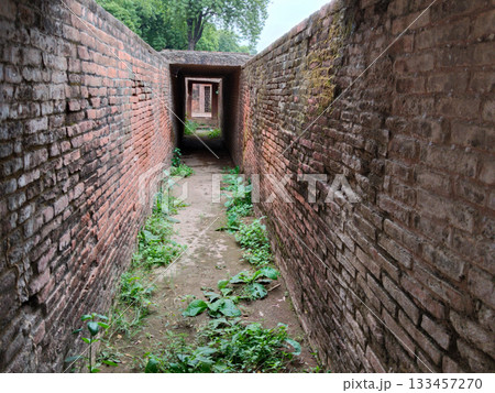 inside view of ancient tunnel made from bricks, ancient brick wall inside view of ancient tunnel made from bricks, ancient brick wall 133457270