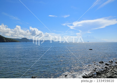 平戸生月島から眺めた美しい海の景色 平戸生月島から眺めた美しい海の景色 133459810