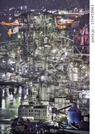 津久見の工場夜景 133459963