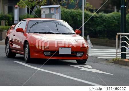 赤い国産スポーツカー 133460997