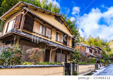 【重要伝統的建造物群保存地区】嵯峨鳥居本 冬の街並みの風景12 京都府京都市右京区 【重要伝統的建造物群保存地区】嵯峨鳥居本 冬の街並みの風景12 京都府京都市右京区 133468112