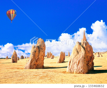 西オーストラリア州のピナクルズの絶景 西オーストラリア州のピナクルズの絶景 133468632