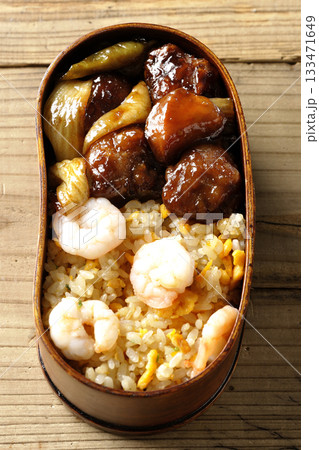 海老炒飯黒酢酢豚弁当 海老炒飯黒酢酢豚弁当 133471649
