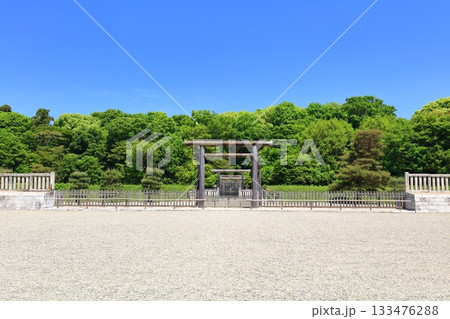 【奈良県】快晴の神武天皇 畝傍山東北陵 133476288