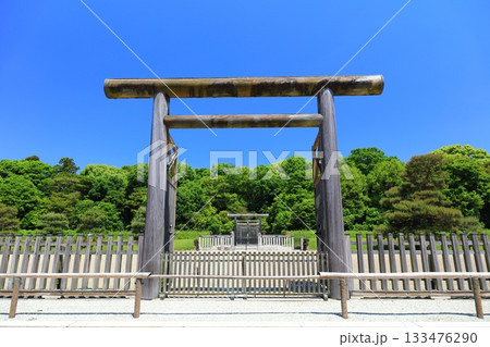 【奈良県】快晴の神武天皇 畝傍山東北陵 133476290