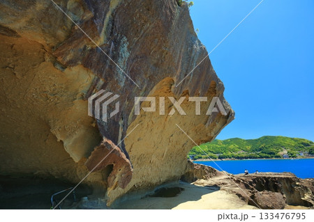 【三重県】快晴の鬼ヶ城の千畳敷 133476795