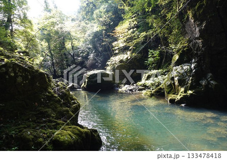 天岩戸神社傍の渓谷 天岩戸神社傍の渓谷 133478418