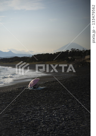 夕暮れの大磯 照ヶ崎海岸 神奈川県大磯 夕暮れの大磯 照ヶ崎海岸 神奈川県大磯 133479562