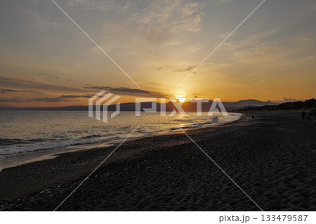 夕暮れの大磯　照ヶ崎海岸　神奈川県大磯 133479587